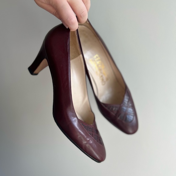 Salvatore Ferragamo Burgundy Leather Kitten Block Heel Pumps - Picture 2 of 5
